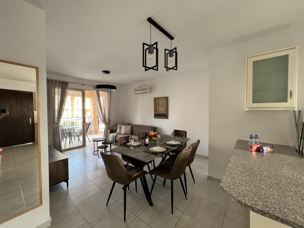 Апартаменты Royal-Seacrest Paphos-Center Vip Экстерьер фото