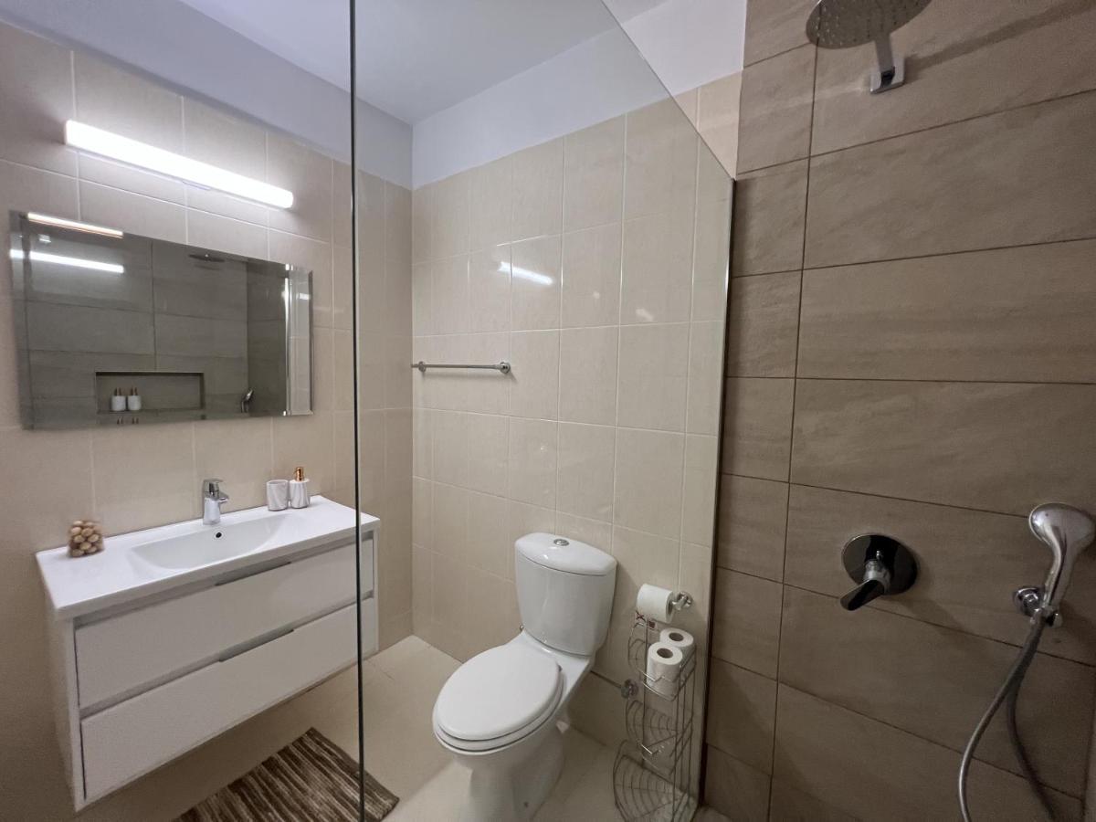 Апартаменты Royal-Seacrest Paphos-Center Vip Экстерьер фото
