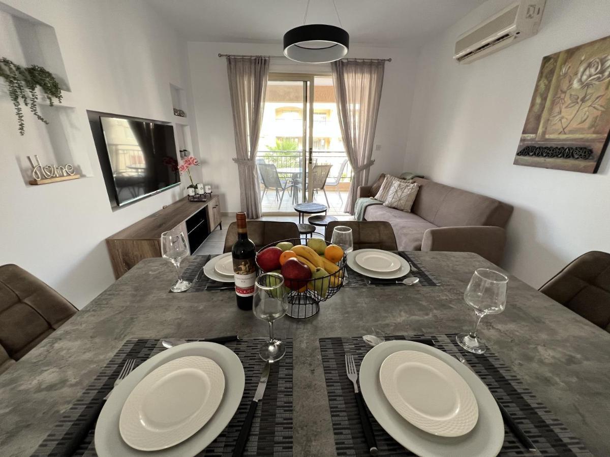 Апартаменты Royal-Seacrest Paphos-Center Vip Экстерьер фото